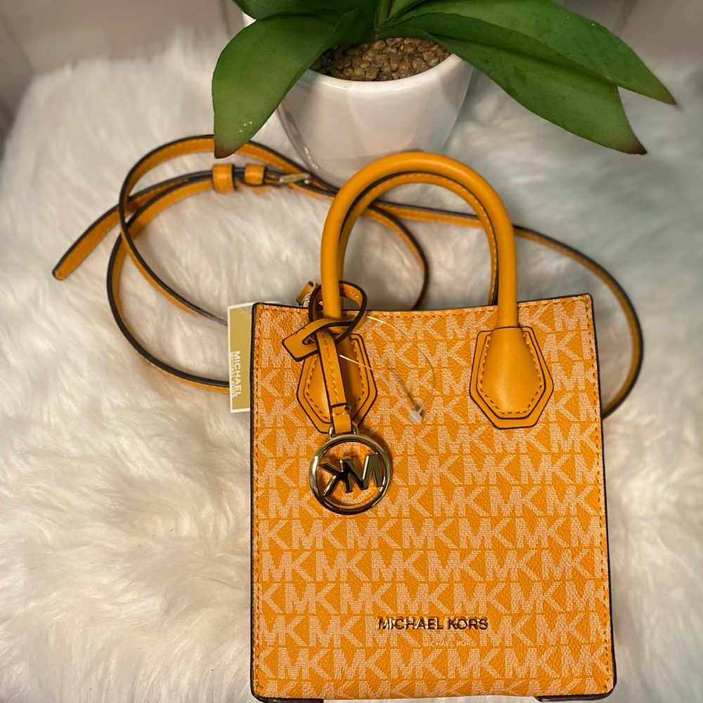 NWT Micheal Kors Small Crossbody Bag